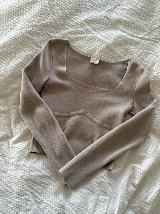 Abercrombie & Fitch Sweaters - Abercrombie & Fitch Mauve/Taupe Long Sleeve Scoop Neck Sweater